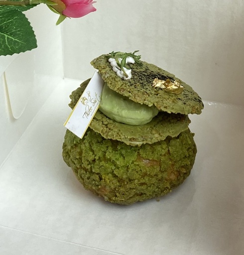 Choux au Craquelin Greentea