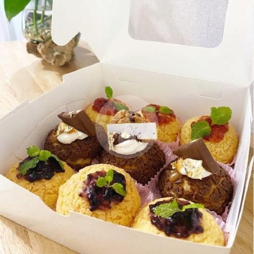 Medium Box Package Fruit & Chocolate